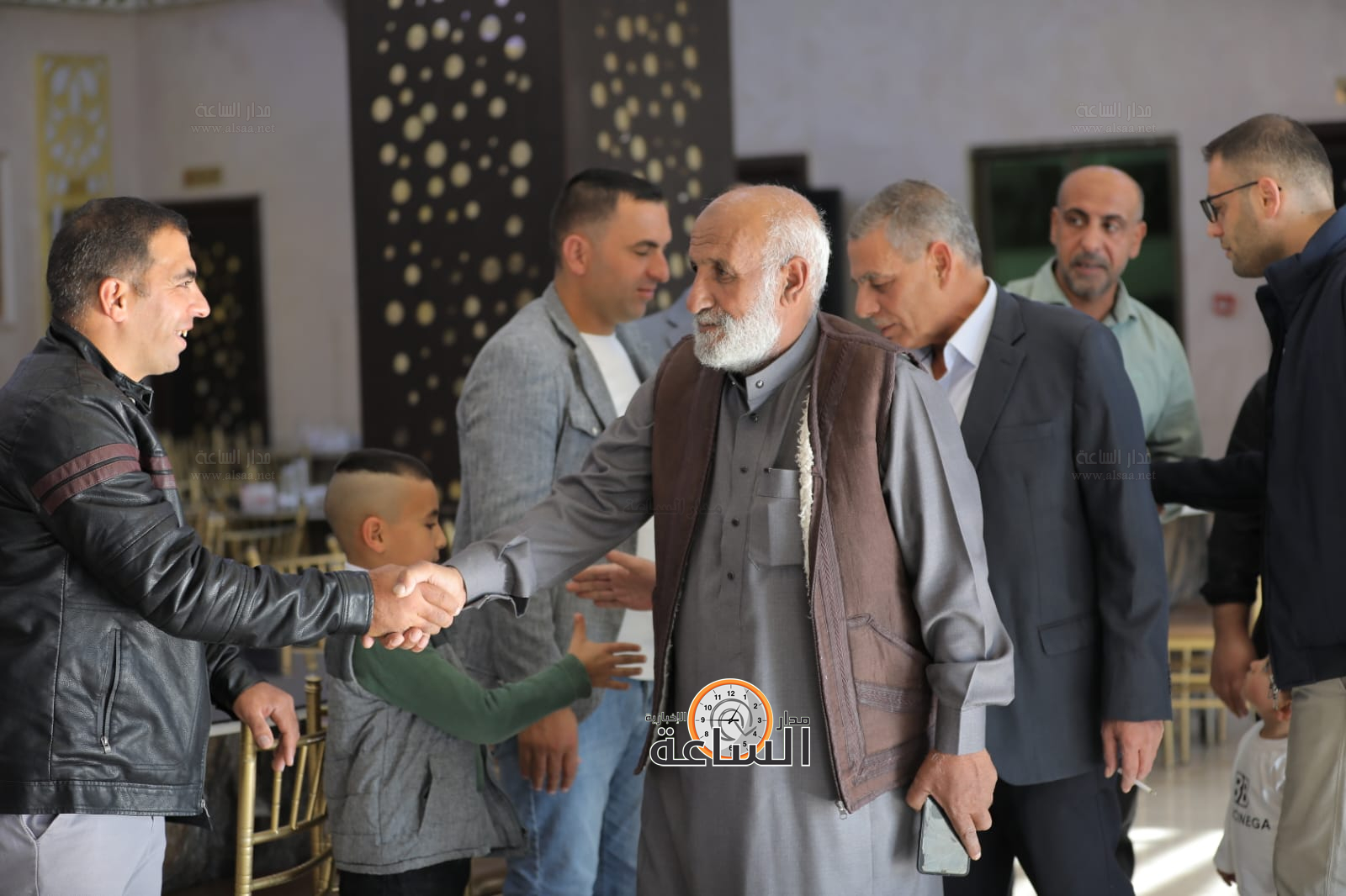 Madar Al-Saa Images 0.42408362827601587