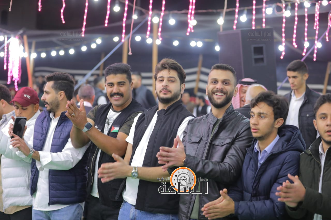 Madar Al-Saa Images 0.36611998208698027