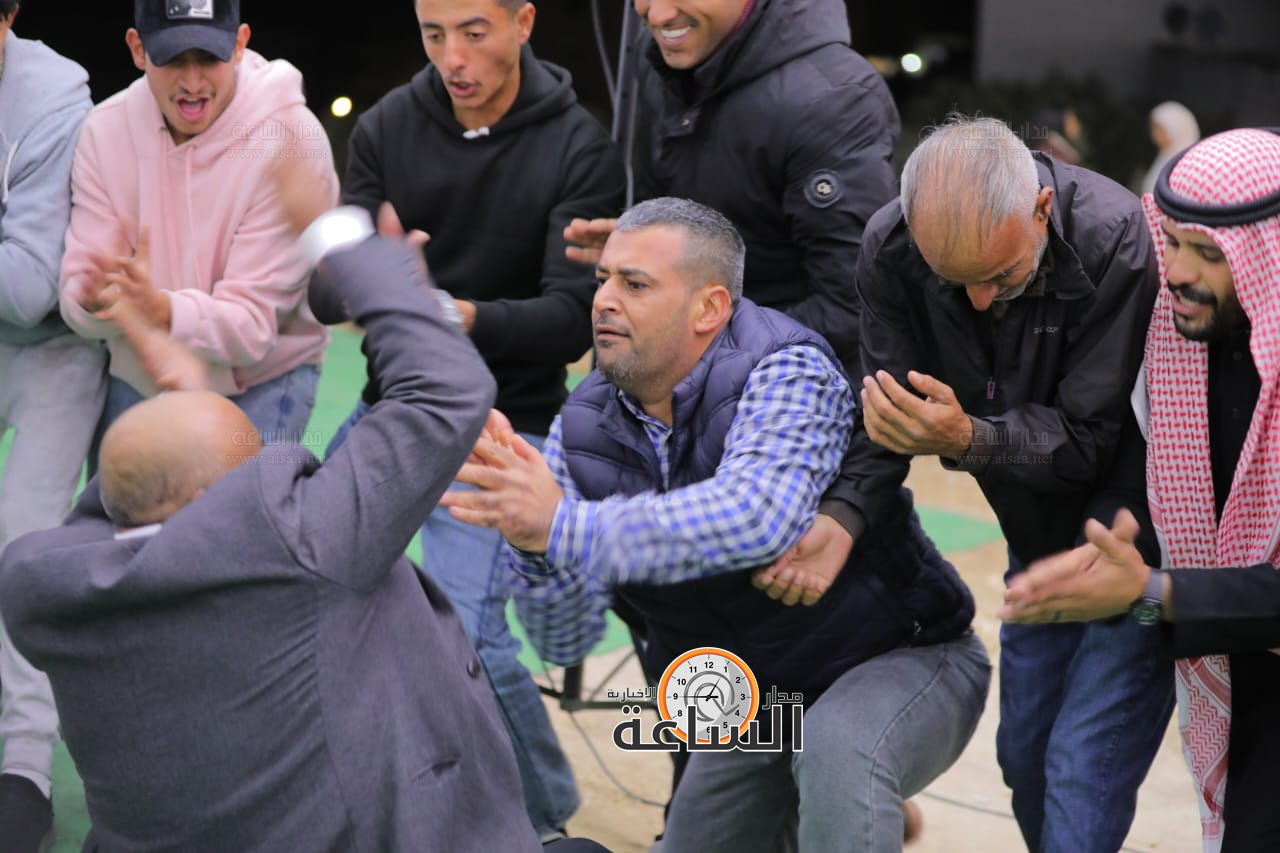 Madar Al-Saa Images 0.38644664175802124