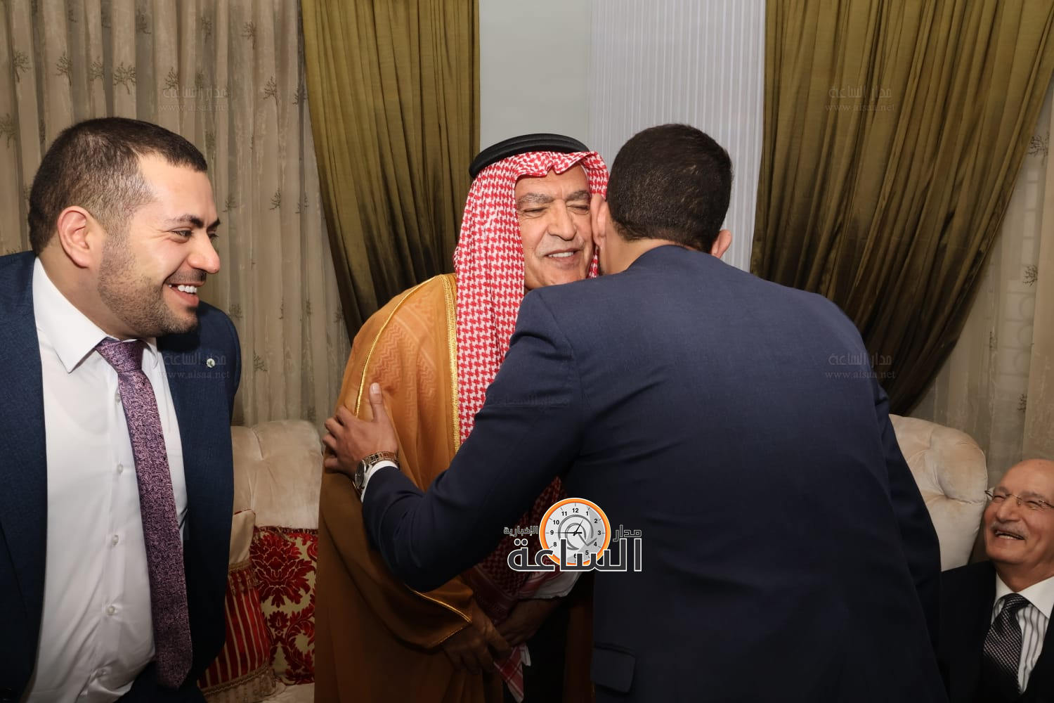 Madar Al-Saa Images 0.10190517092437568