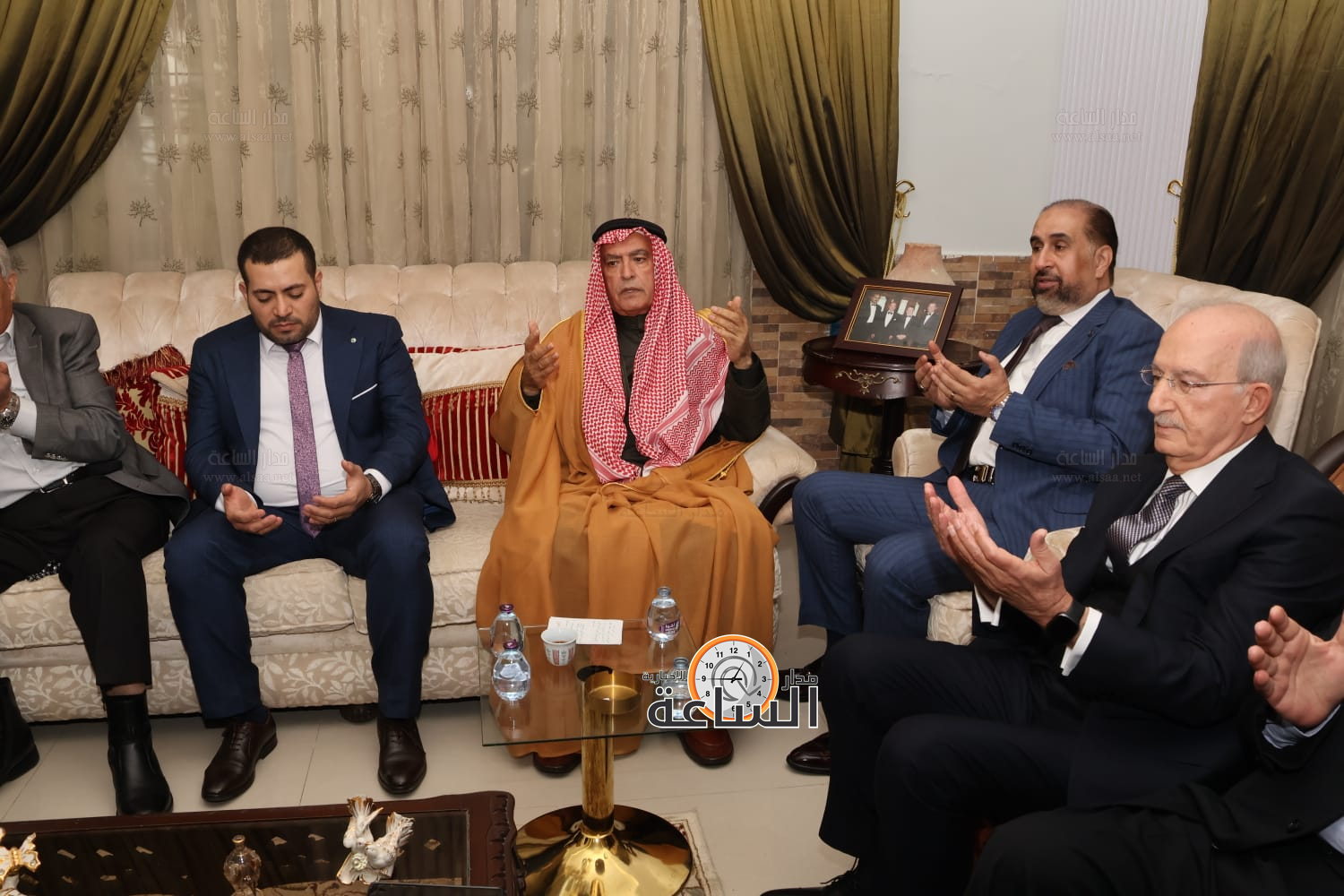 Madar Al-Saa Images 0.099055354855772