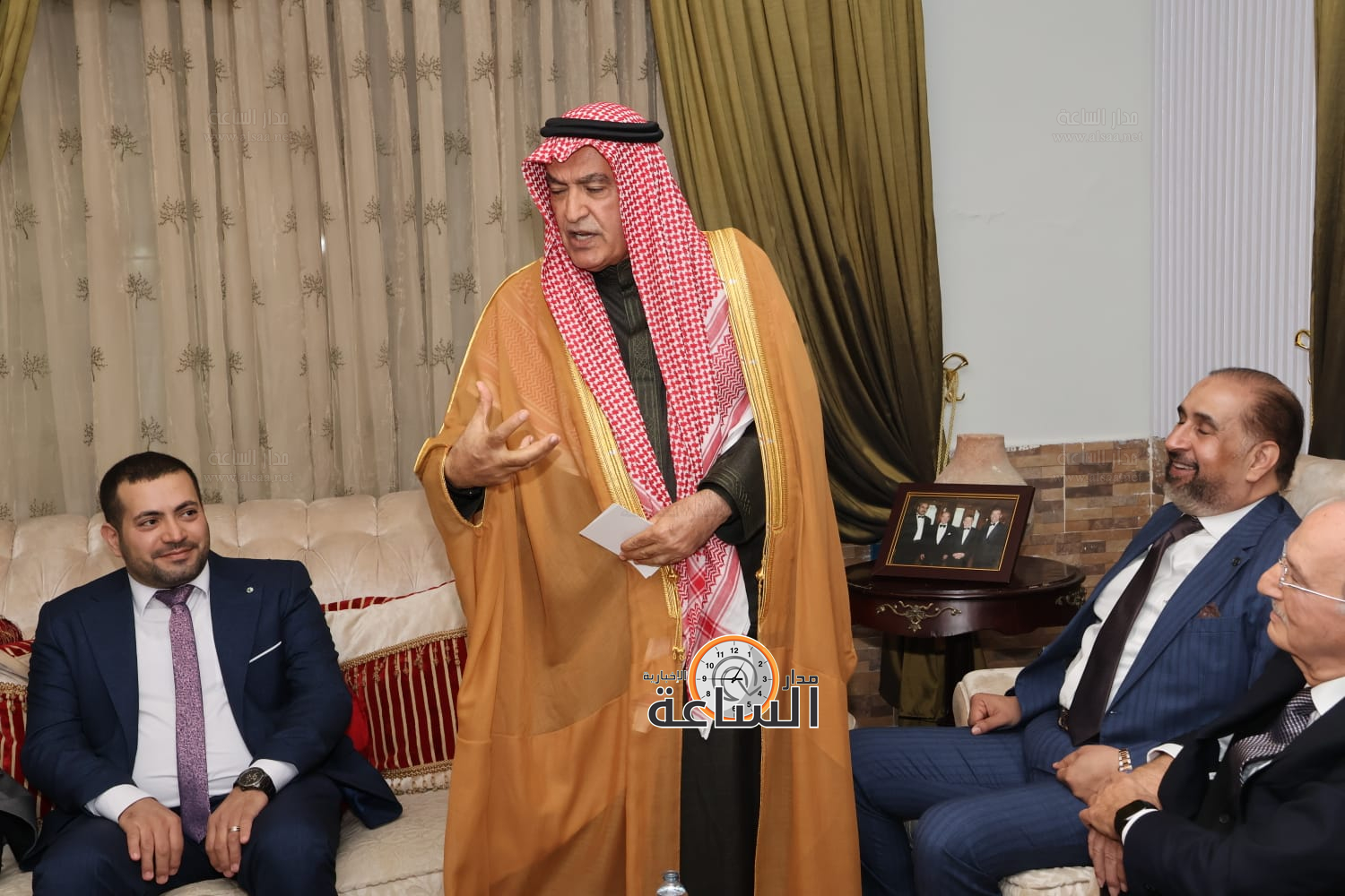 Madar Al-Saa Images 0.9505180707756684