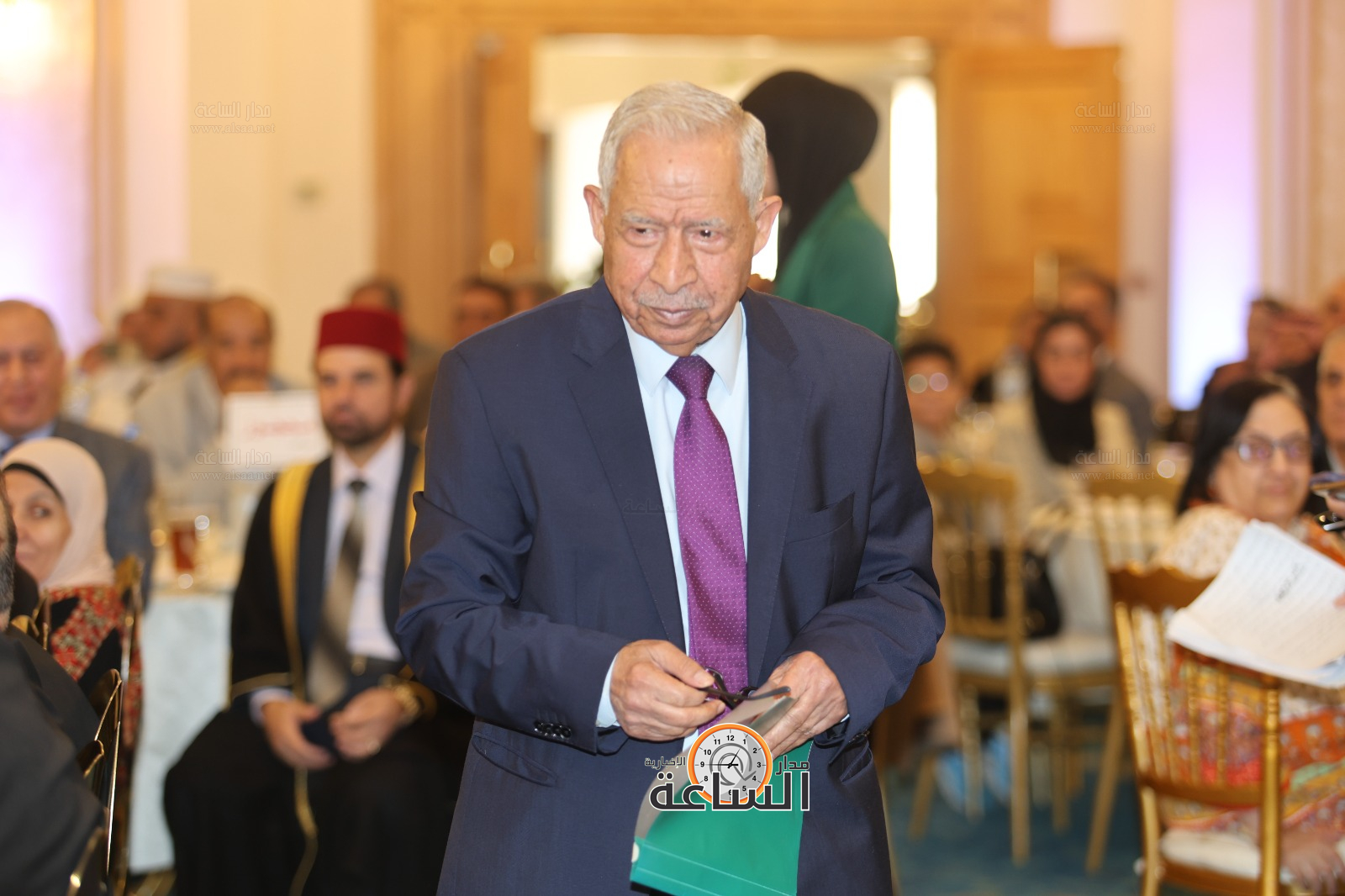 Madar Al-Saa Images 0.7234844531106726