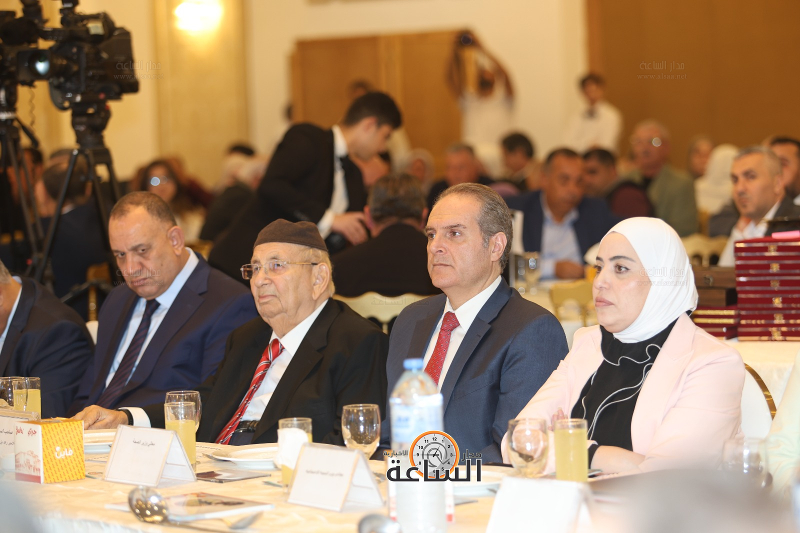 Madar Al-Saa Images 0.33705078045306913