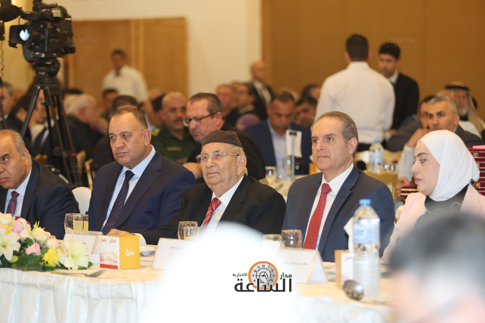 Madar Al-Saa Images 0.42346557196331336