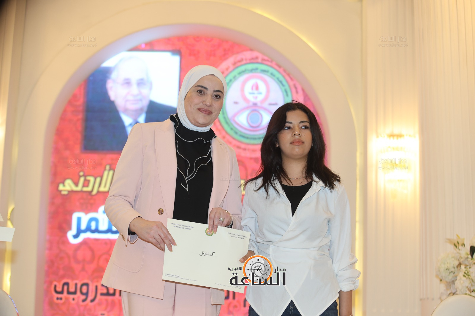 Madar Al-Saa Images 0.3876748370416154