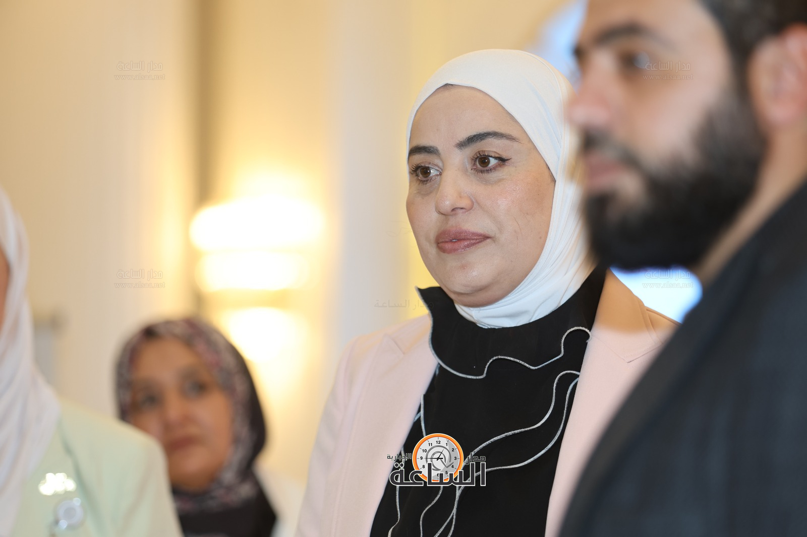 Madar Al-Saa Images 0.9070670844345852