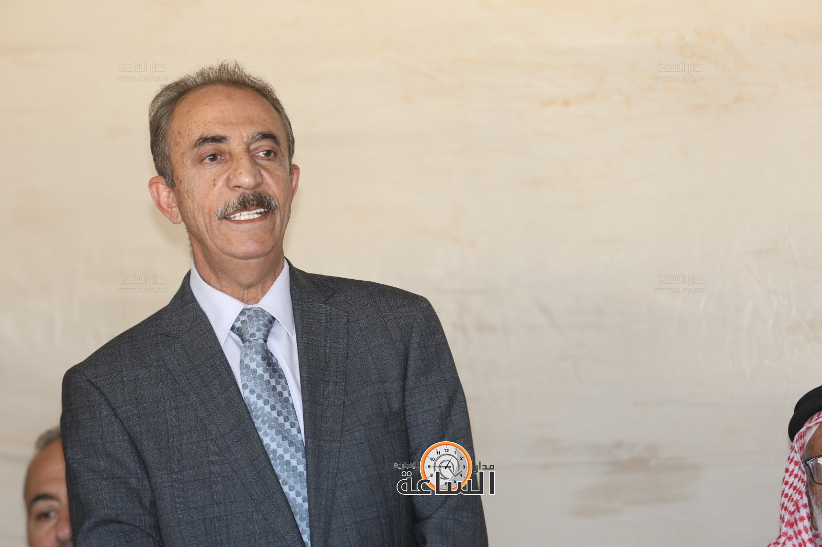 Madar Al-Saa Images 0.43150319475706334