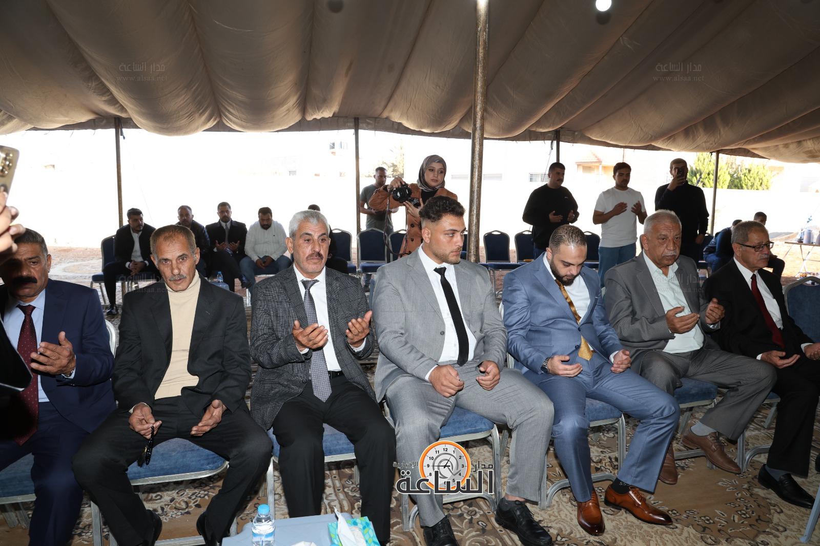 Madar Al-Saa Images 0.0019583352344205718