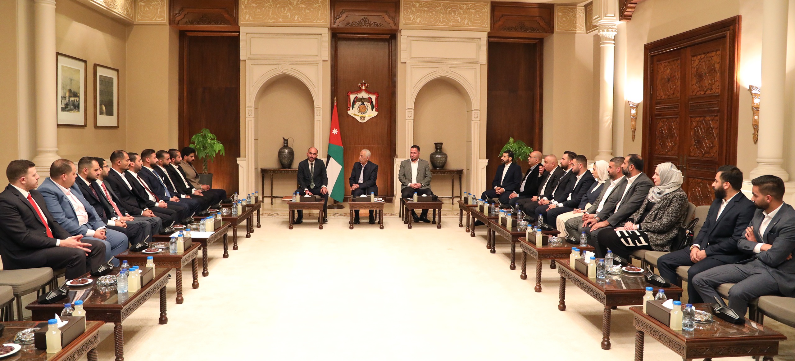 Madar Al-Saa Images 0.5930566236879409