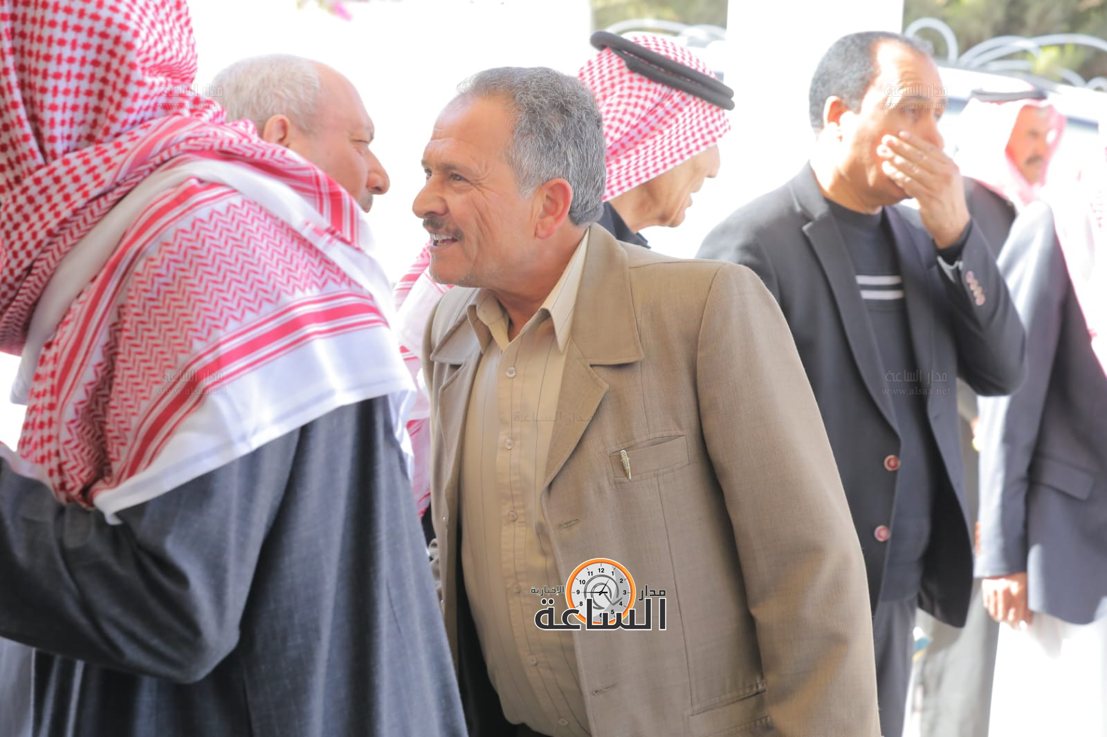 Madar Al-Saa Images 0.051015453103811836