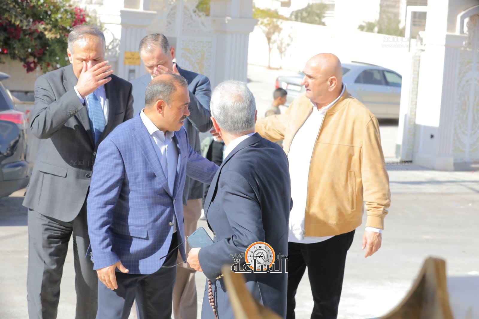 Madar Al-Saa Images 0.02359182292998474