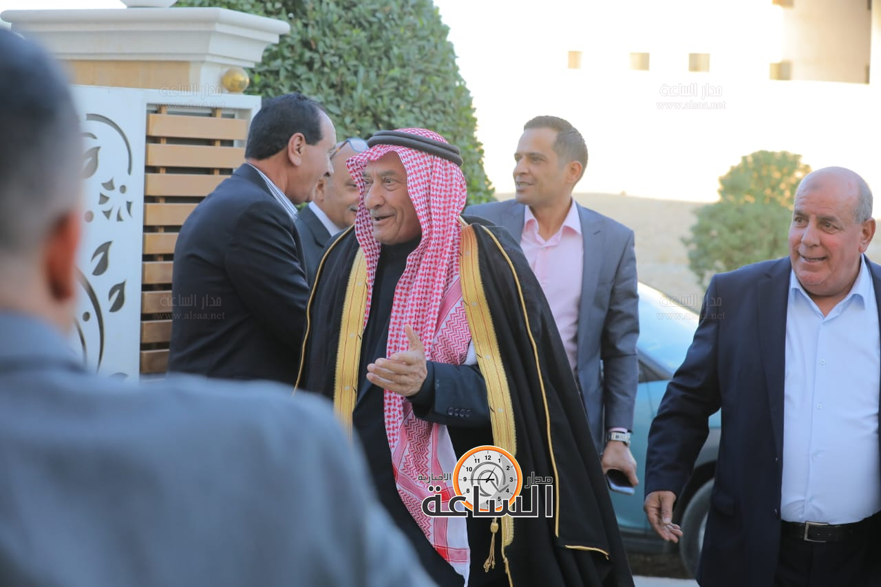 Madar Al-Saa Images 0.34016217746394584