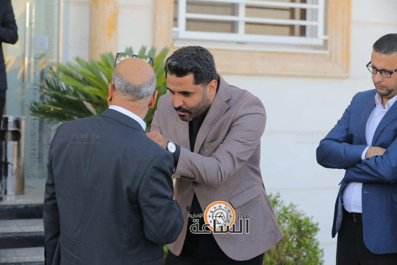 Madar Al-Saa Images 0.554683828040818