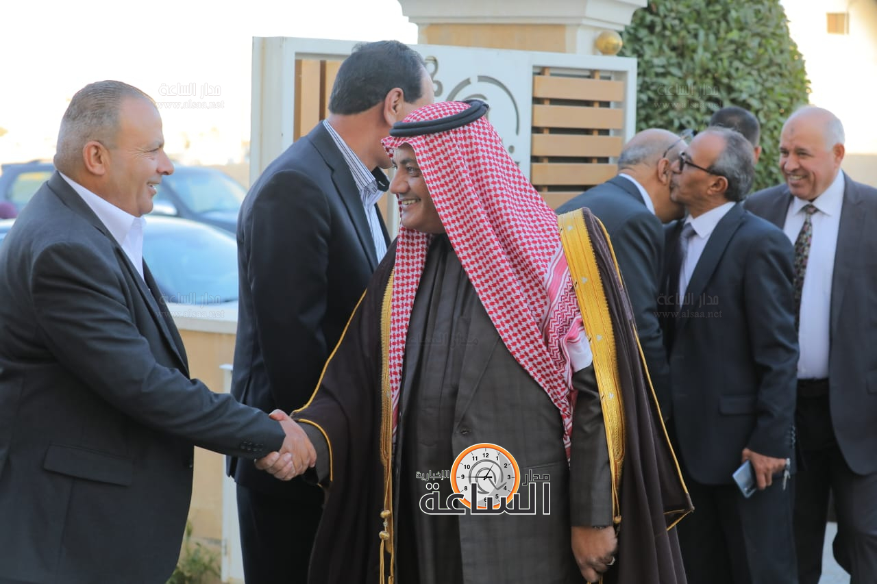 Madar Al-Saa Images 0.43489723294023563