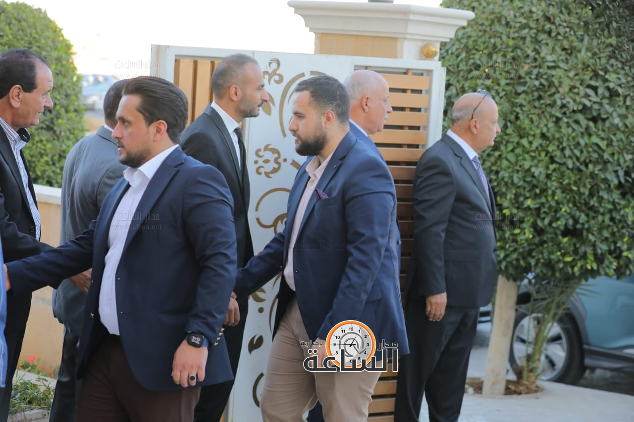 Madar Al-Saa Images 0.38586047722807537