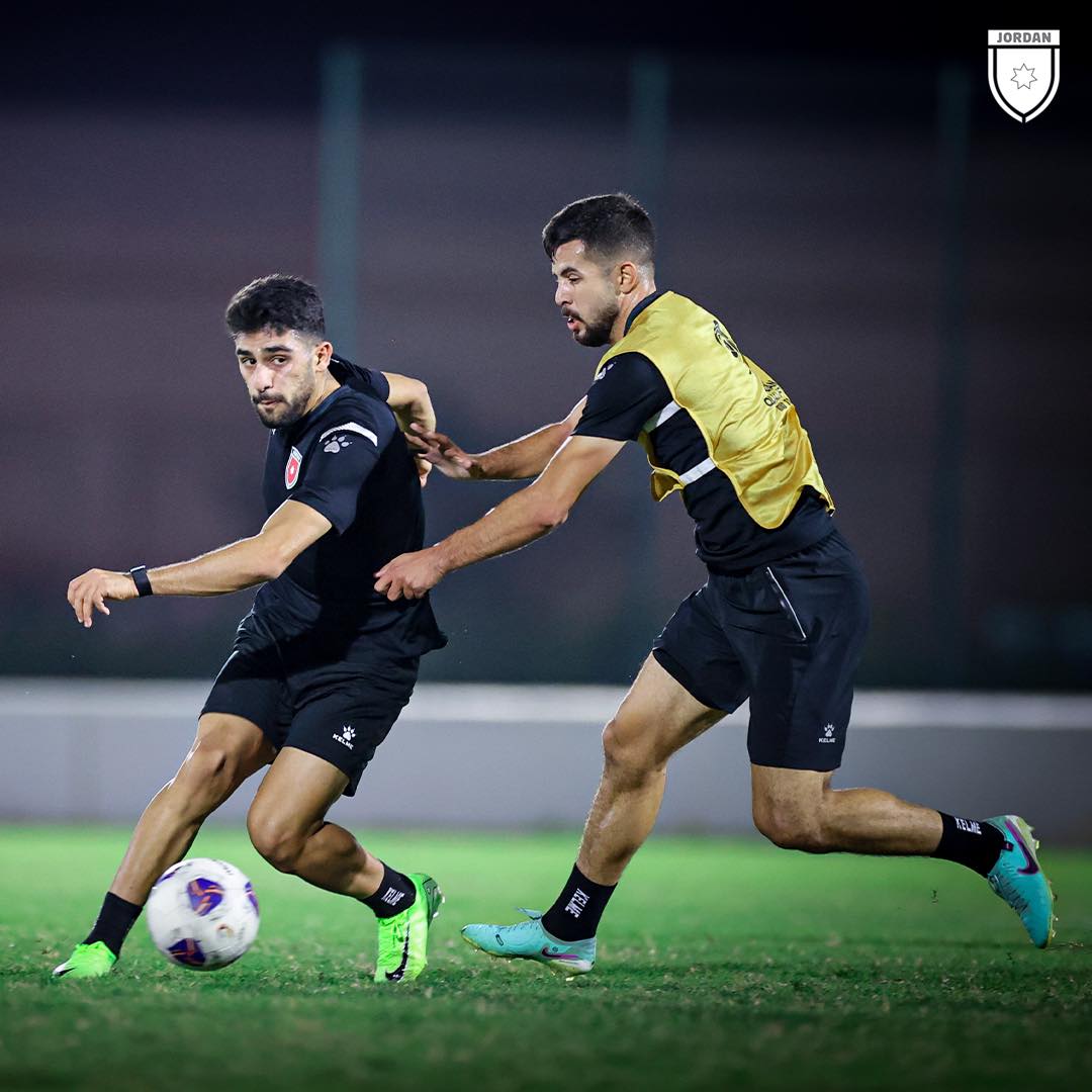 Madar Al-Saa Images 0.8190493705055046