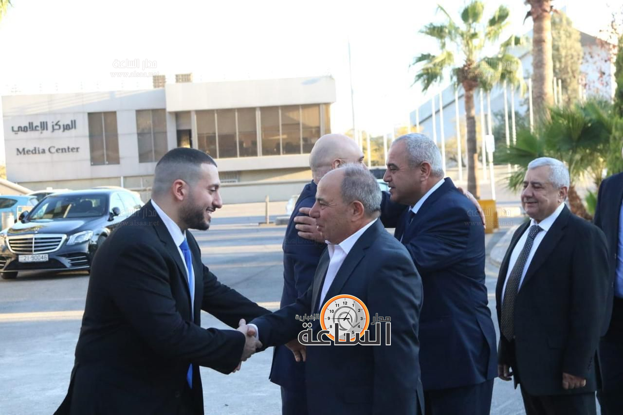 Madar Al-Saa Images 0.36608344813762295