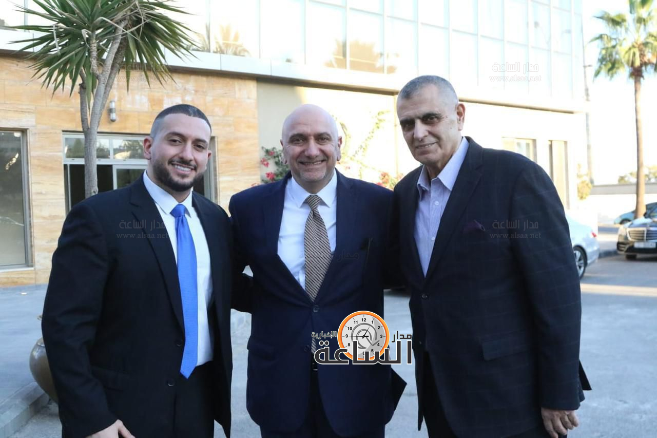 Madar Al-Saa Images 0.8784360812980161