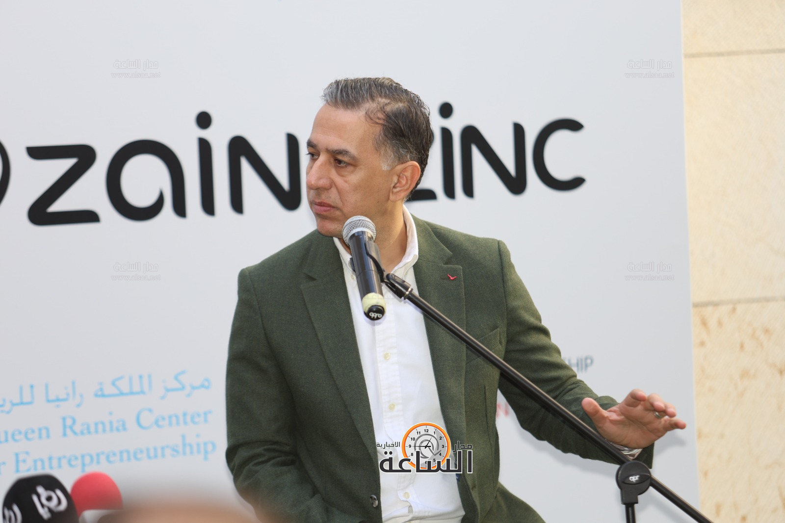 Madar Al-Saa Images 0.014623498096428156