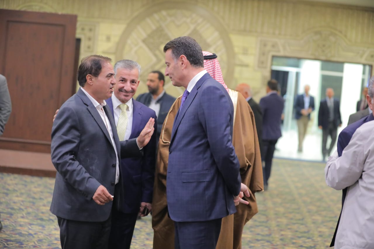 Madar Al-Saa Images 0.18514335313893393