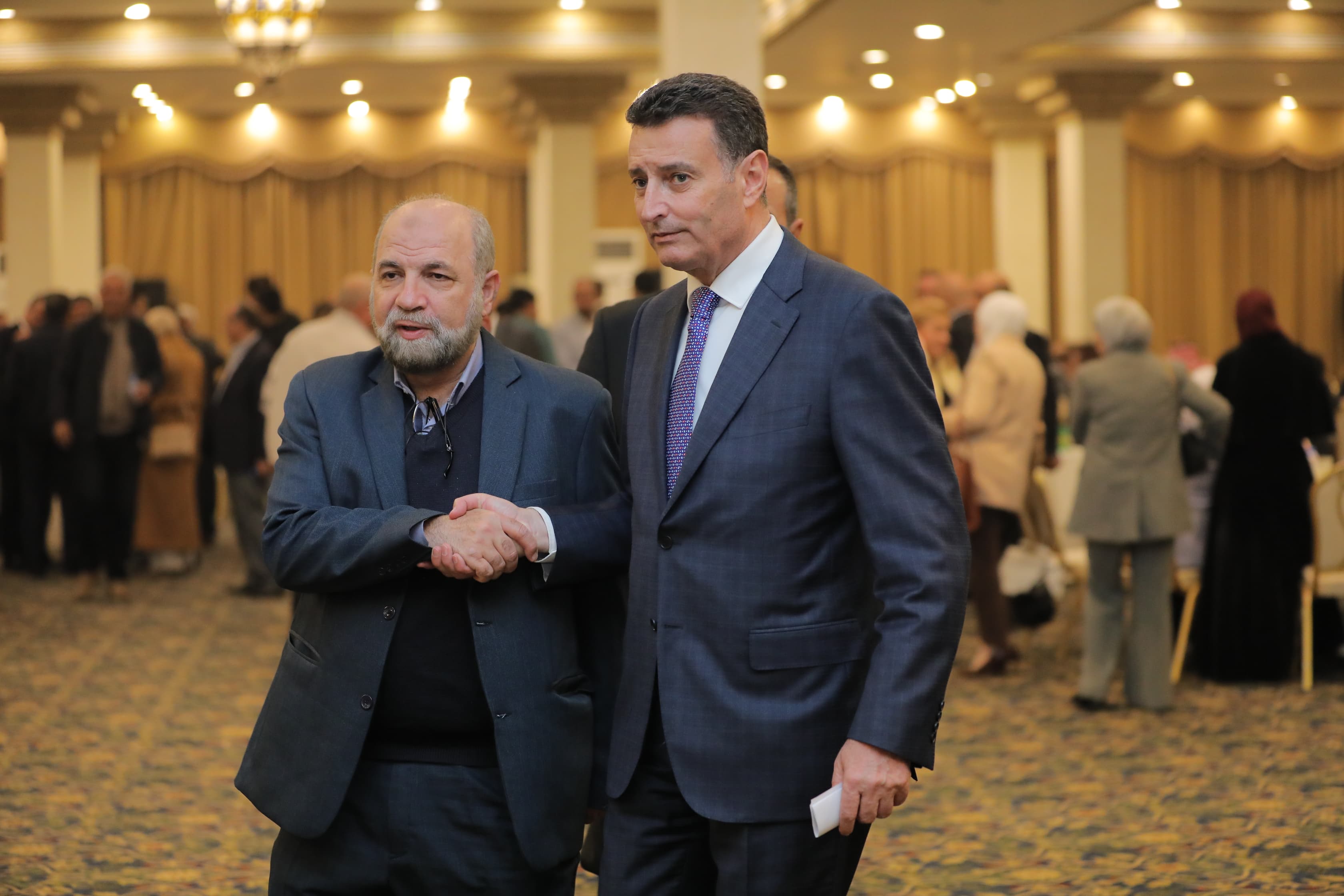 Madar Al-Saa Images 0.5880387358444601