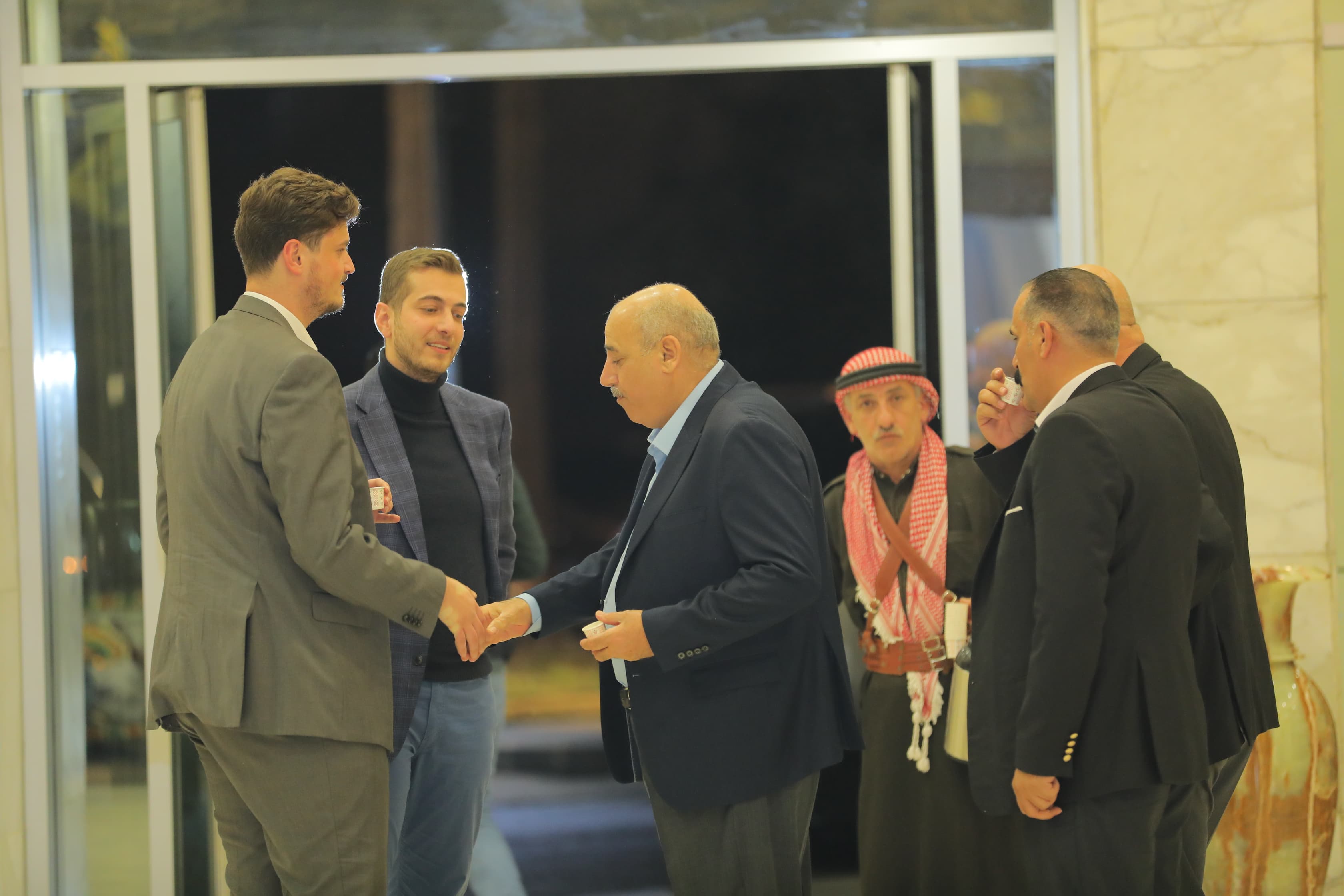 Madar Al-Saa Images 0.637933644669803