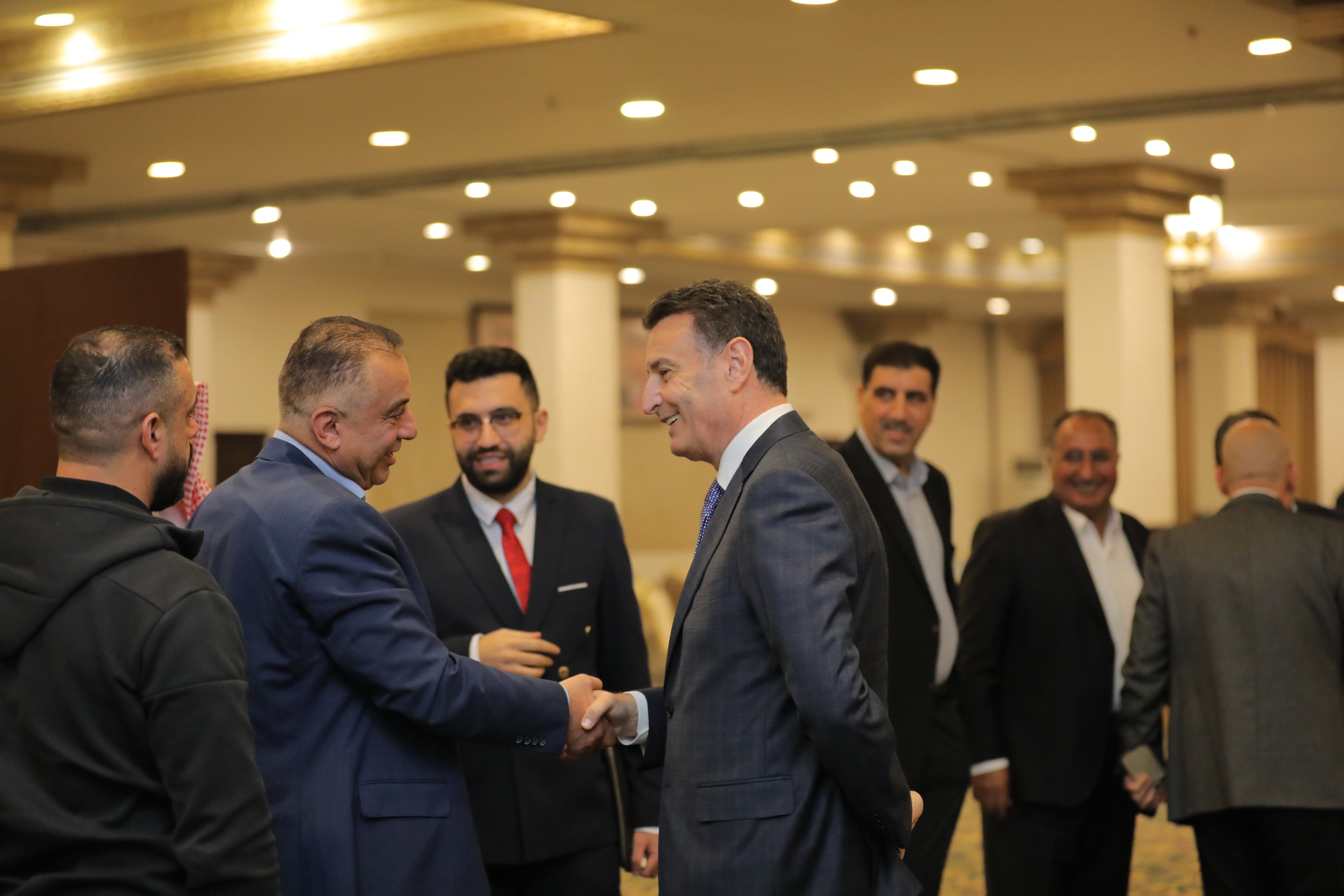 Madar Al-Saa Images 0.14907347711473395