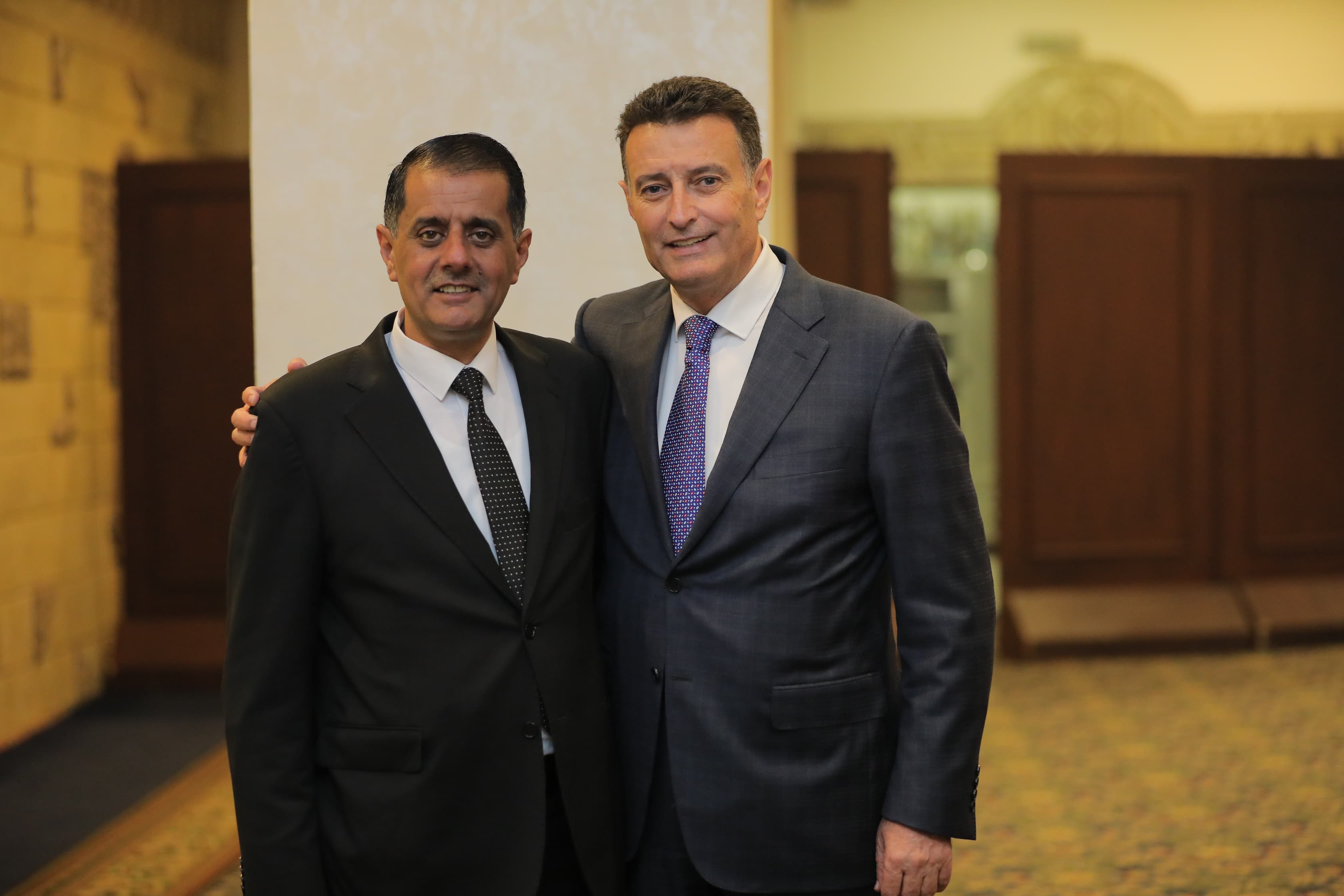 Madar Al-Saa Images 0.2849998972077932