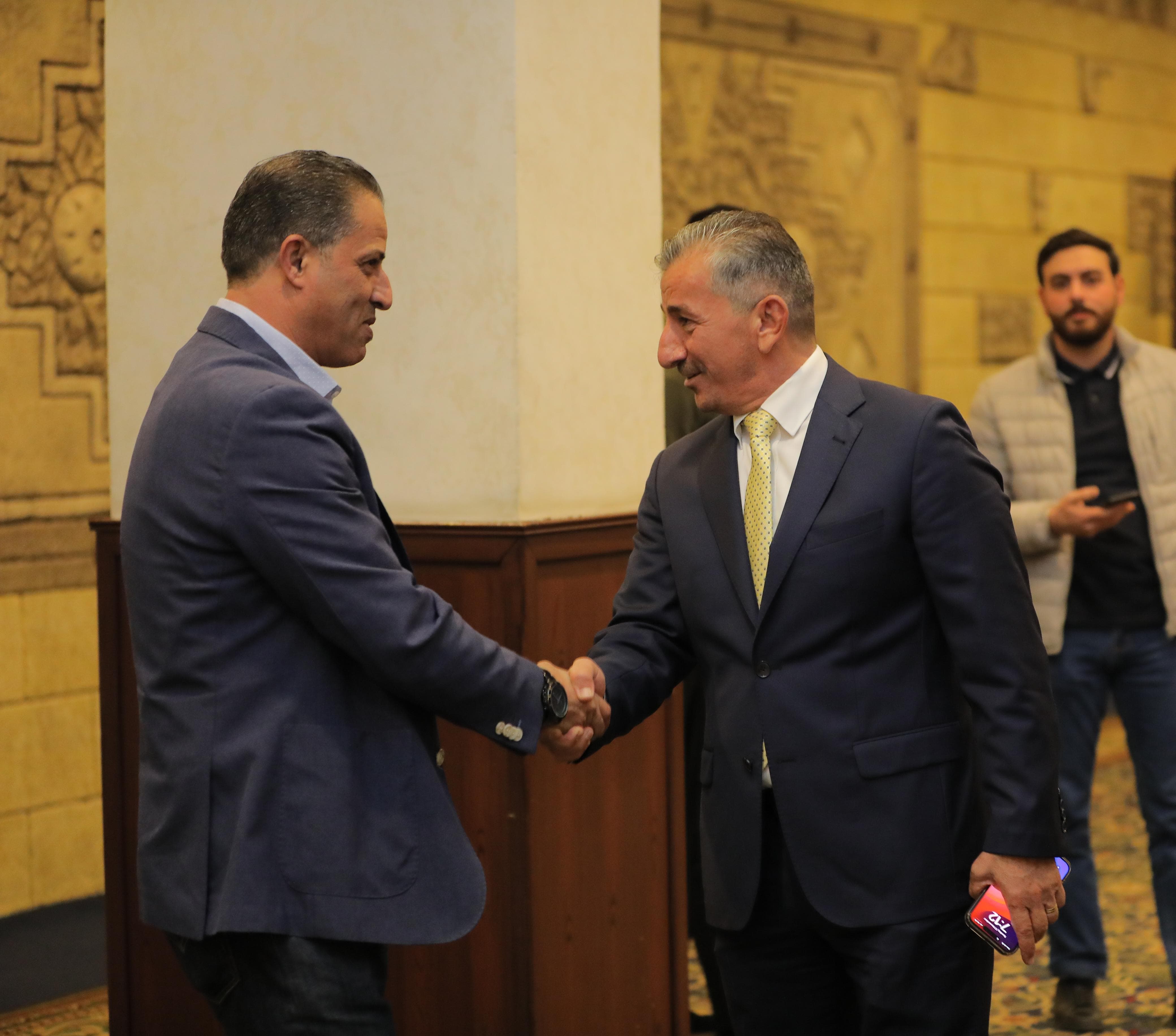 Madar Al-Saa Images 0.33763494619580947