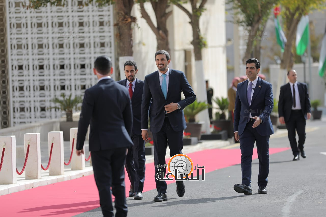 Madar Al-Saa Images 0.6091888189960775