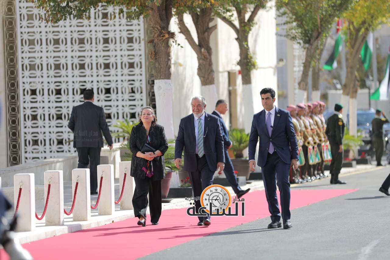 Madar Al-Saa Images 0.5710304810965463