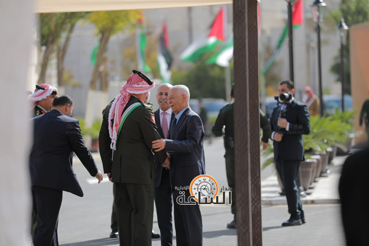 Madar Al-Saa Images 0.5809861854092455