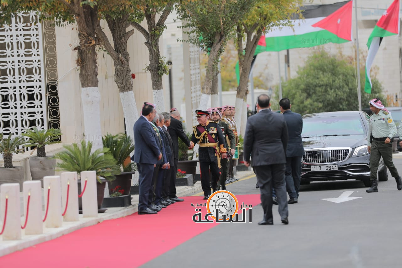 Madar Al-Saa Images 0.820157475897636