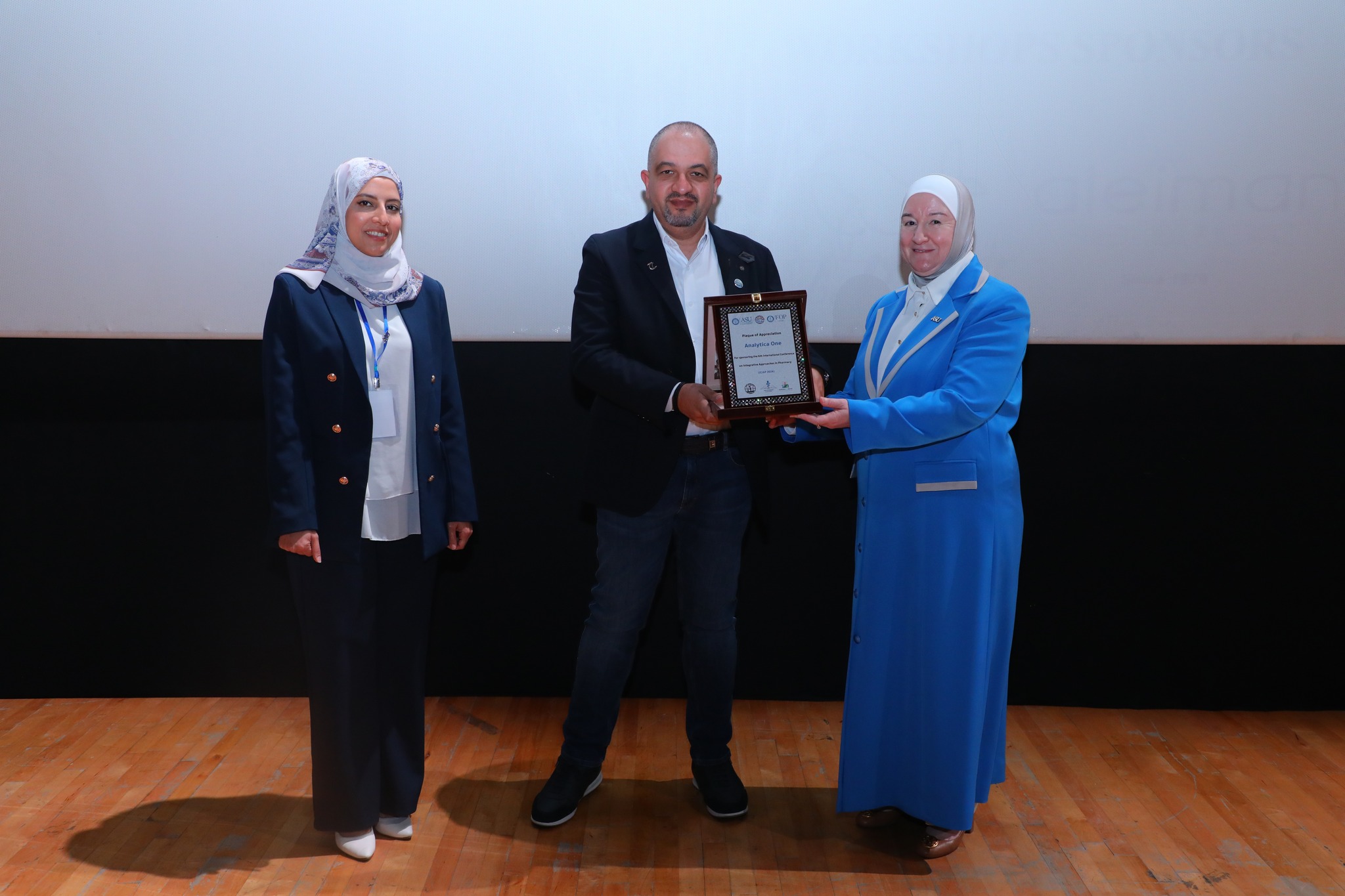 Madar Al-Saa Images 0.09484123062345517