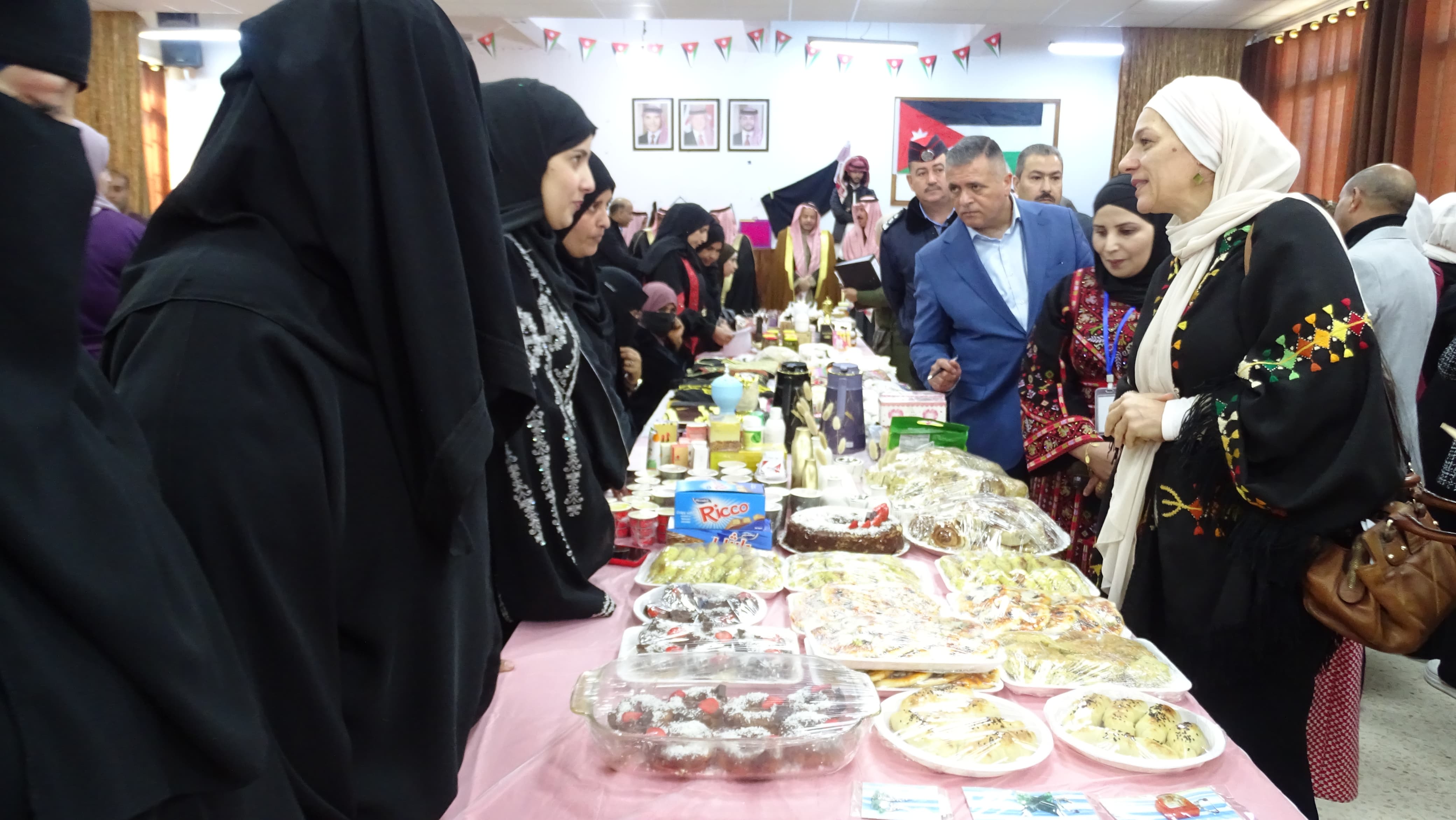 Madar Al-Saa Images 0.3069055539846999