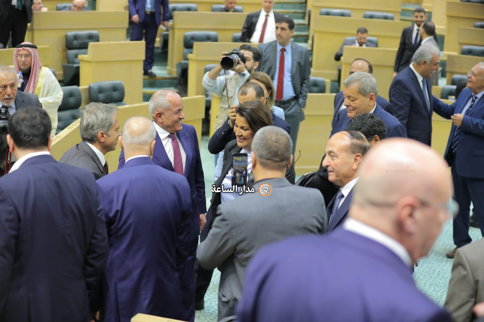 Madar Al-Saa Images 0.34029580135639326