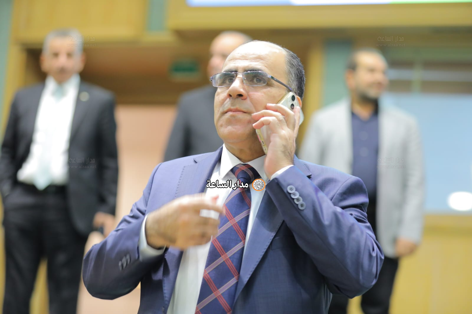 Madar Al-Saa Images 0.22914175990794772