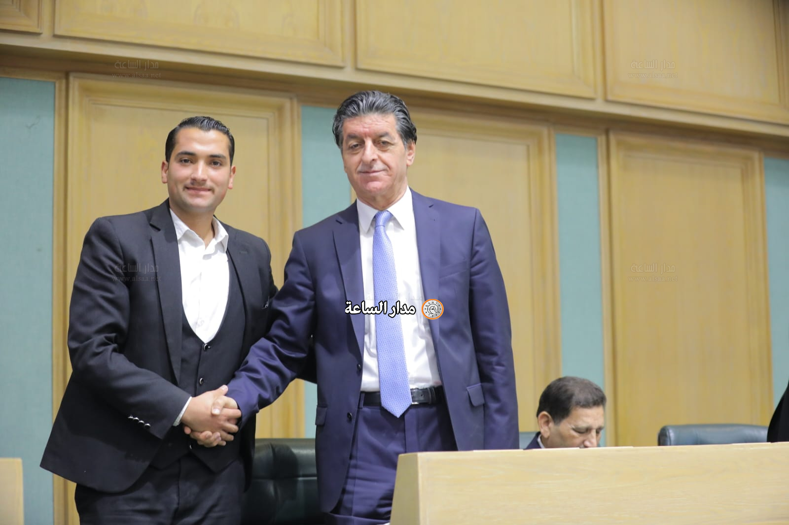 Madar Al-Saa Images 0.4178417540154373