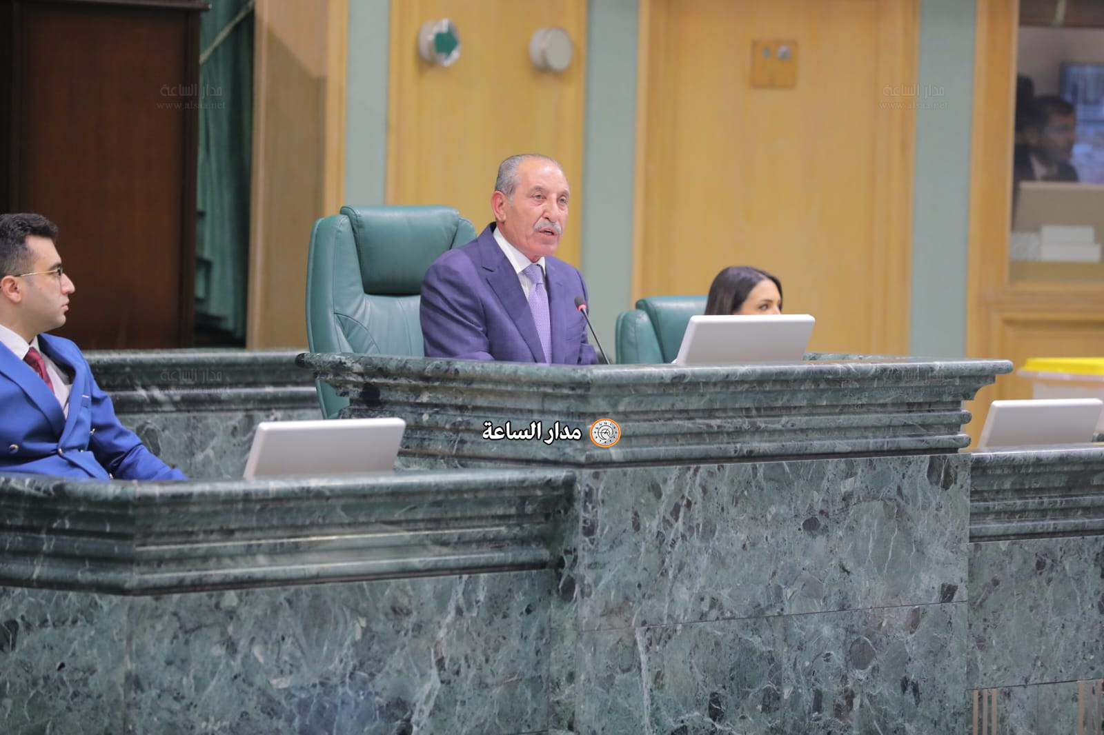 Madar Al-Saa Images 0.9686451512136864