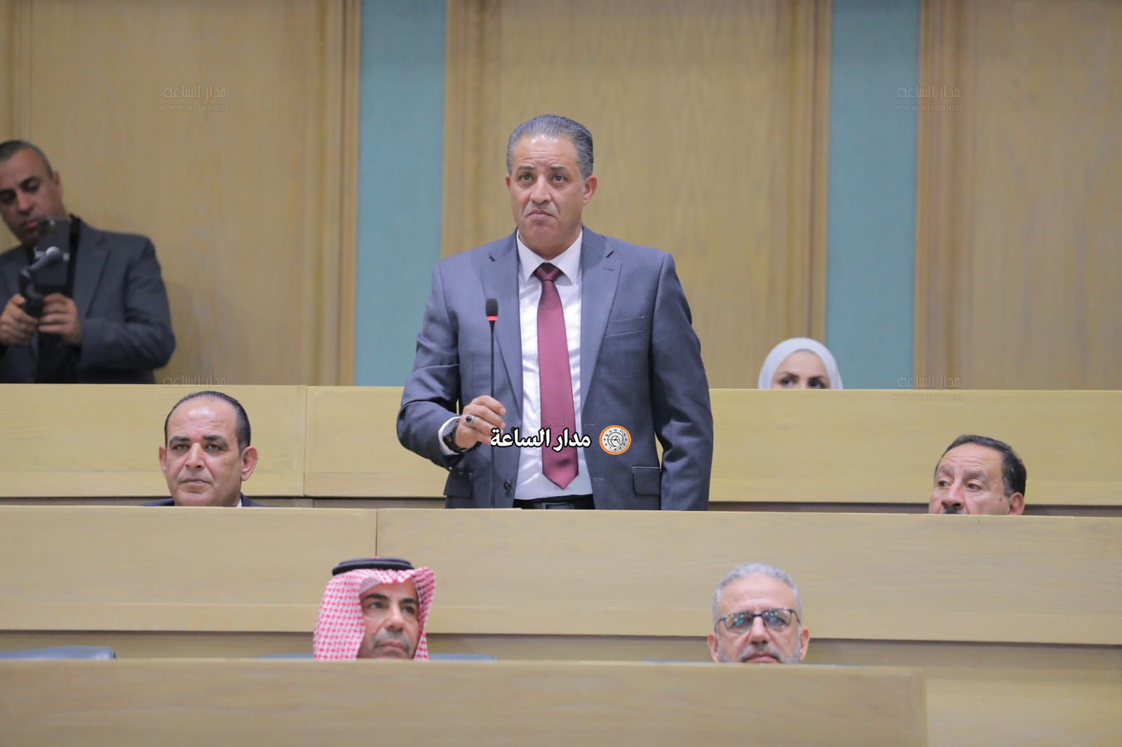 Madar Al-Saa Images 0.06350269459384195