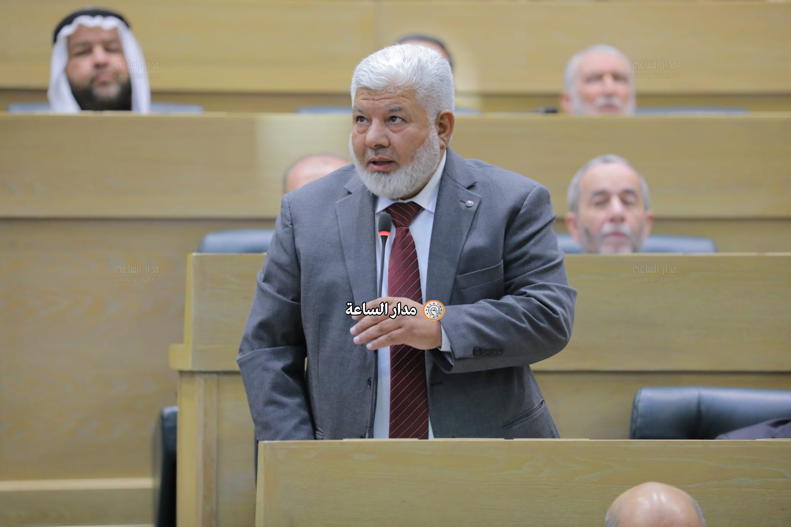 Madar Al-Saa Images 0.5886952186732499