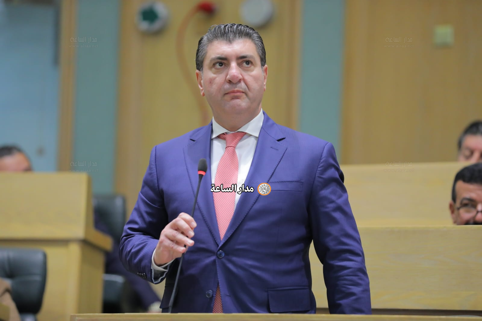 Madar Al-Saa Images 0.8249148275074649