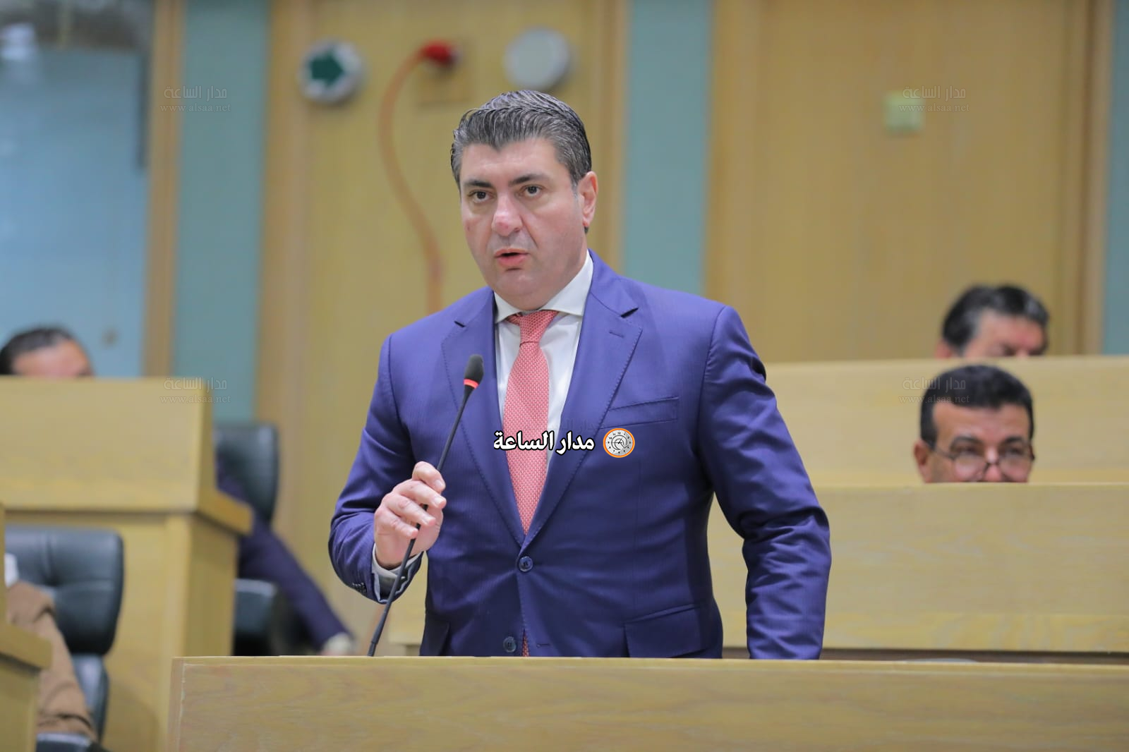 Madar Al-Saa Images 0.533232512821129