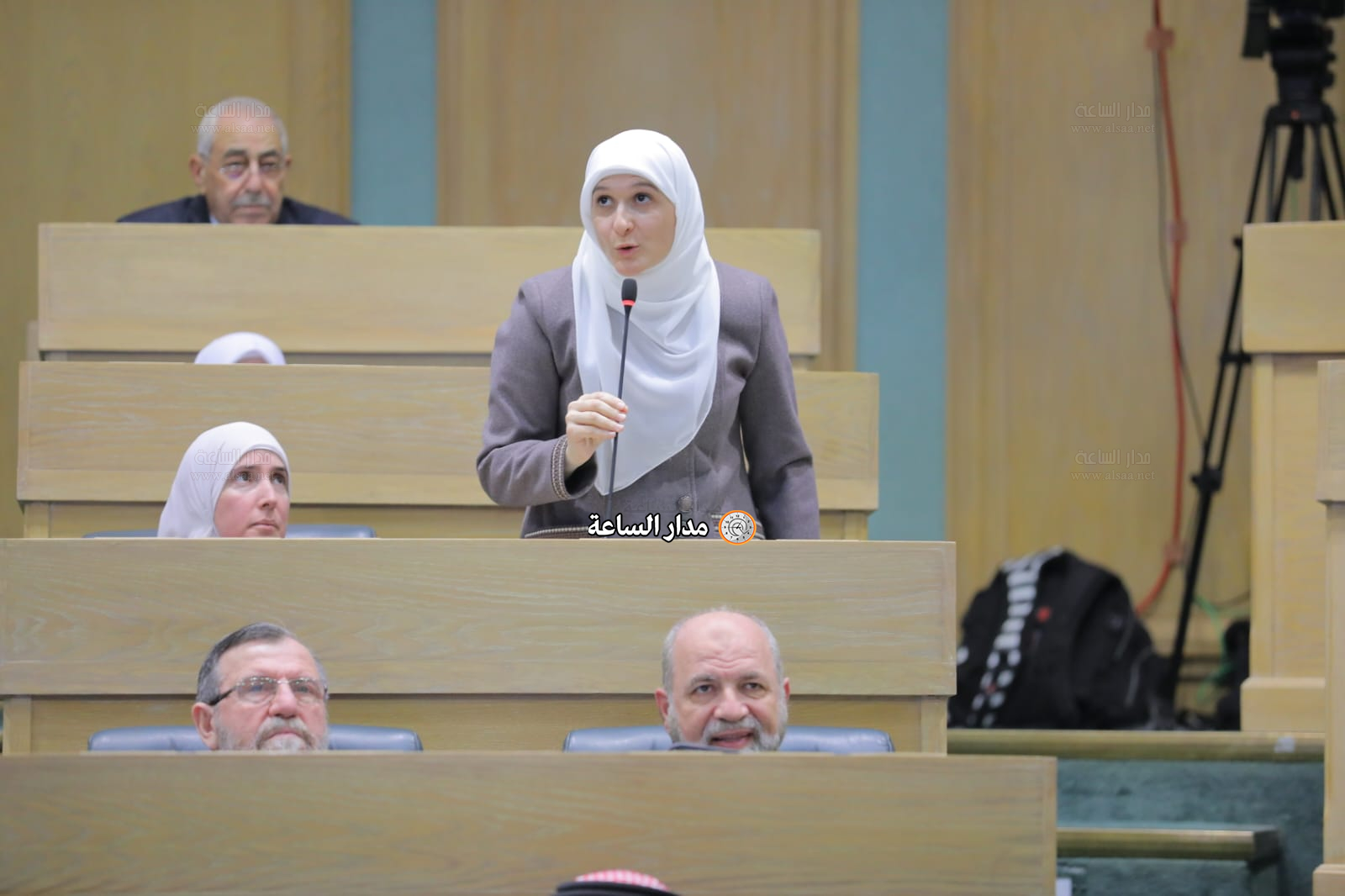 Madar Al-Saa Images 0.41038128797752615