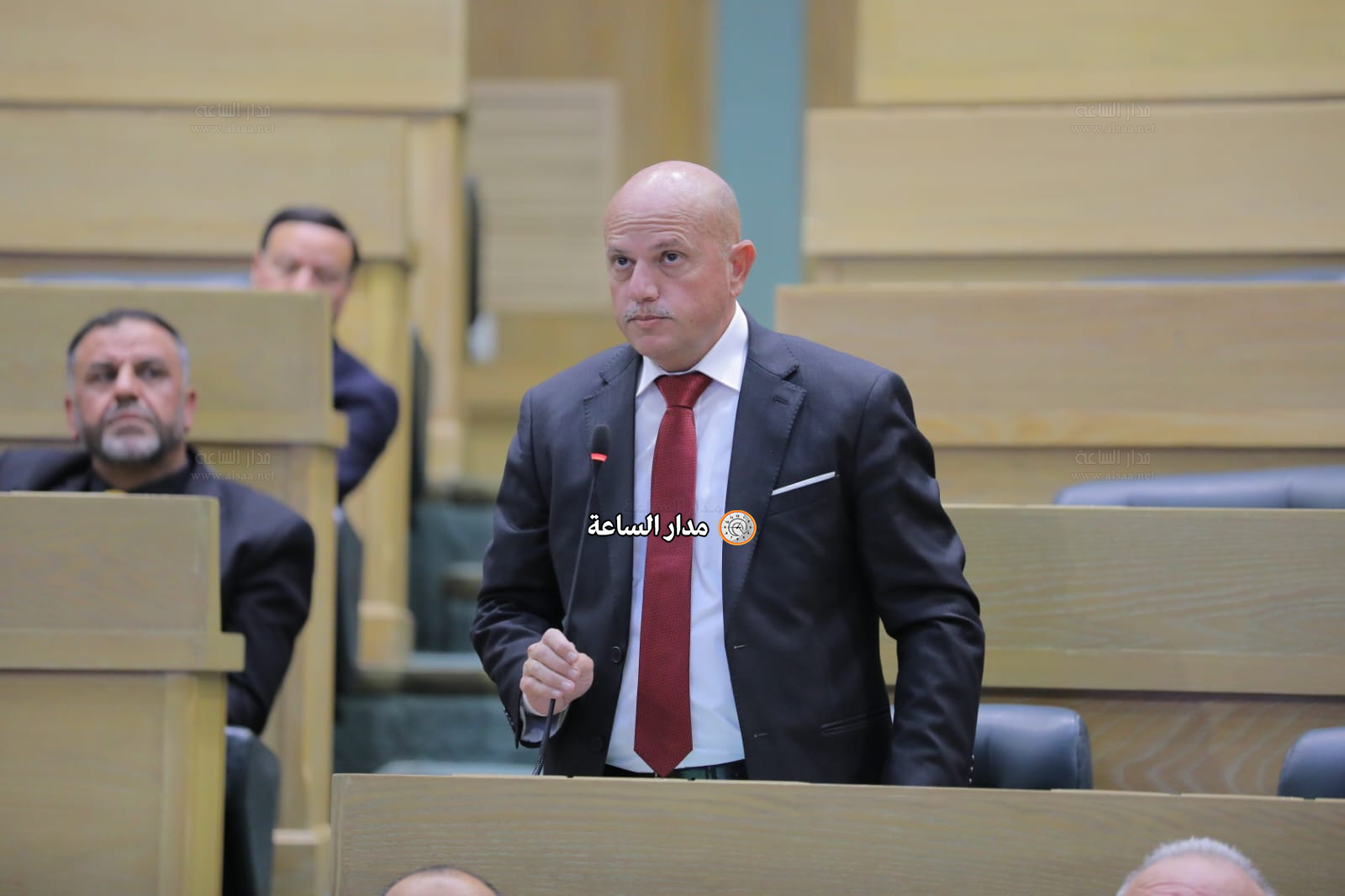 Madar Al-Saa Images 0.7808162815180308