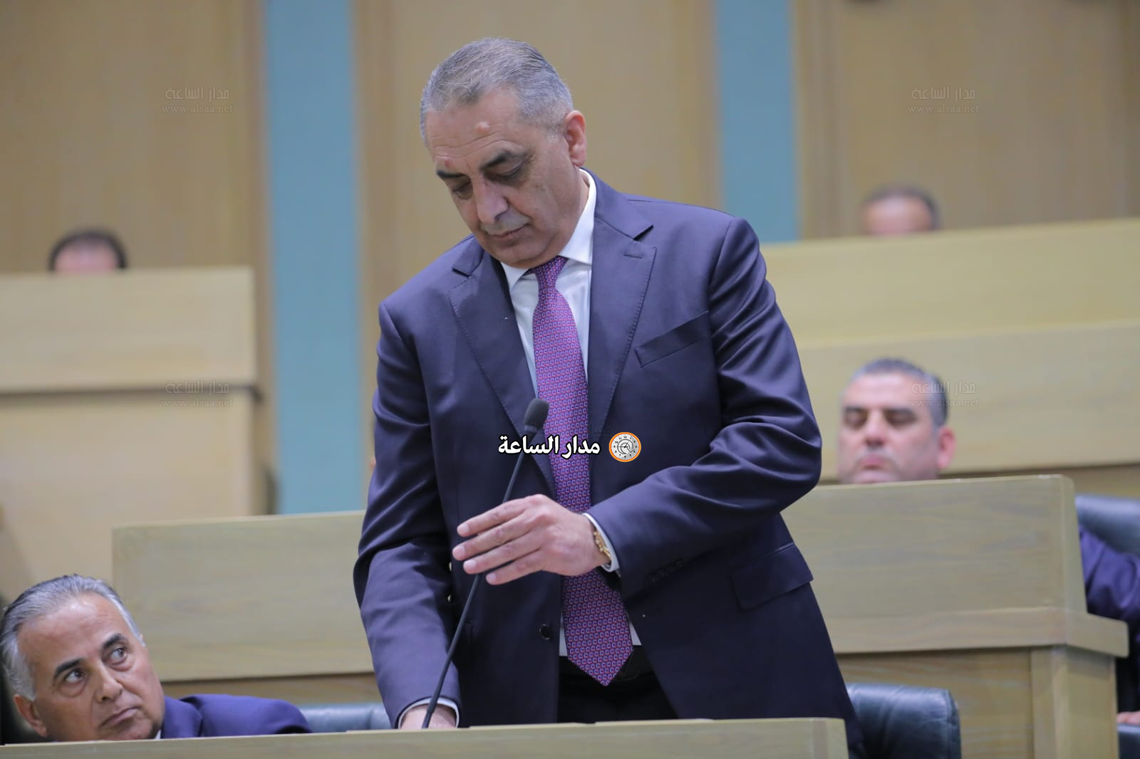 Madar Al-Saa Images 0.7441865338487692