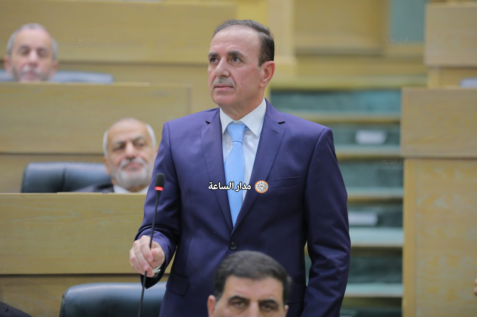 Madar Al-Saa Images 0.4439386135824017