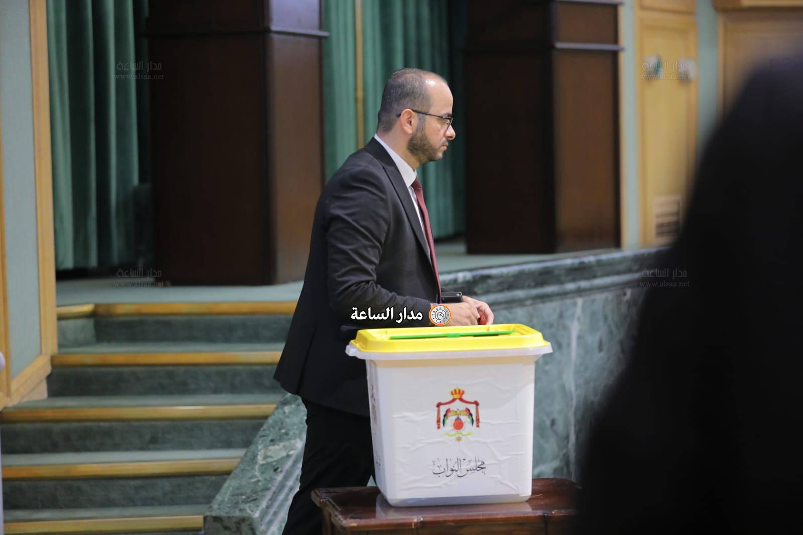 Madar Al-Saa Images 0.04599529556054338