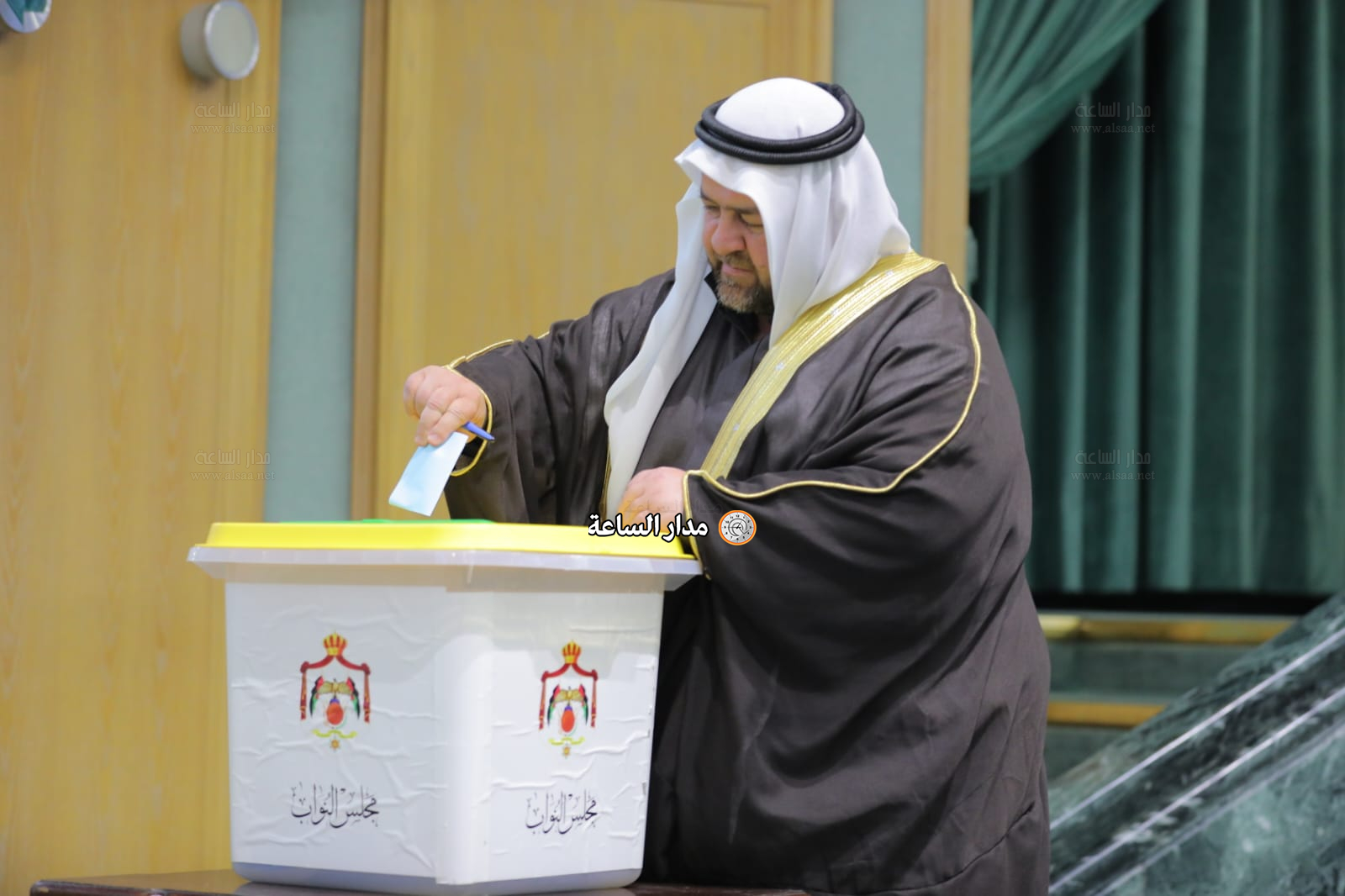 Madar Al-Saa Images 0.1627250366977413